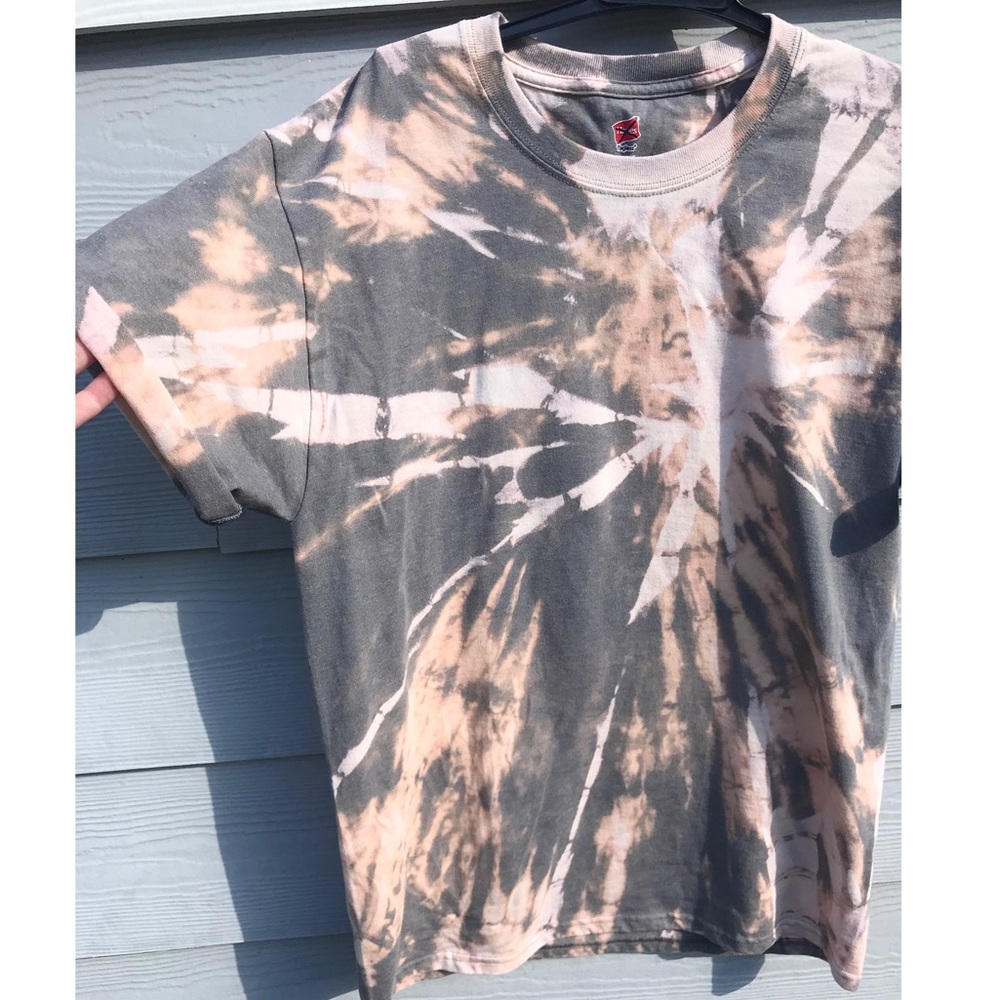 Custom UNISEX Bleach Tie Dye Shirt - Picture 1 of 8